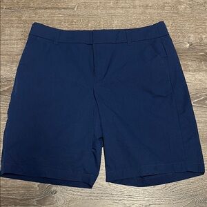 Women’s 9” active golf shorts